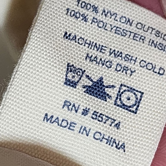 Simply Southern New White Gold Metallic Pineapple Quilted Puffer Vest Small NWT - Picture 6 of 7